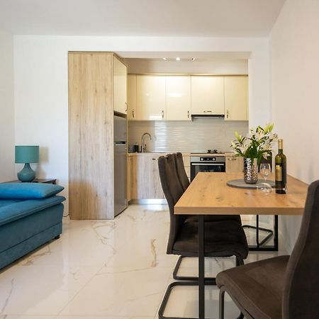 Apartment Iva Vrana  Luaran gambar